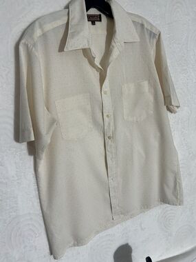 Men’s Short Sleeve Button-Up Shirt - Cream Vintage